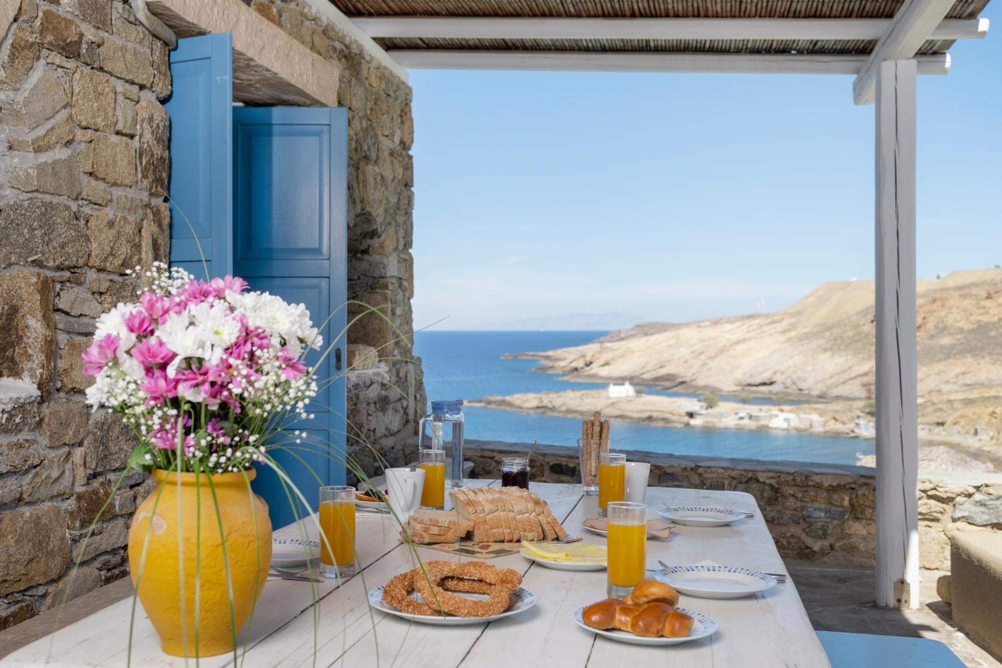 The Mykonist Merchia Beach Villas & Suites Eksteriør billede