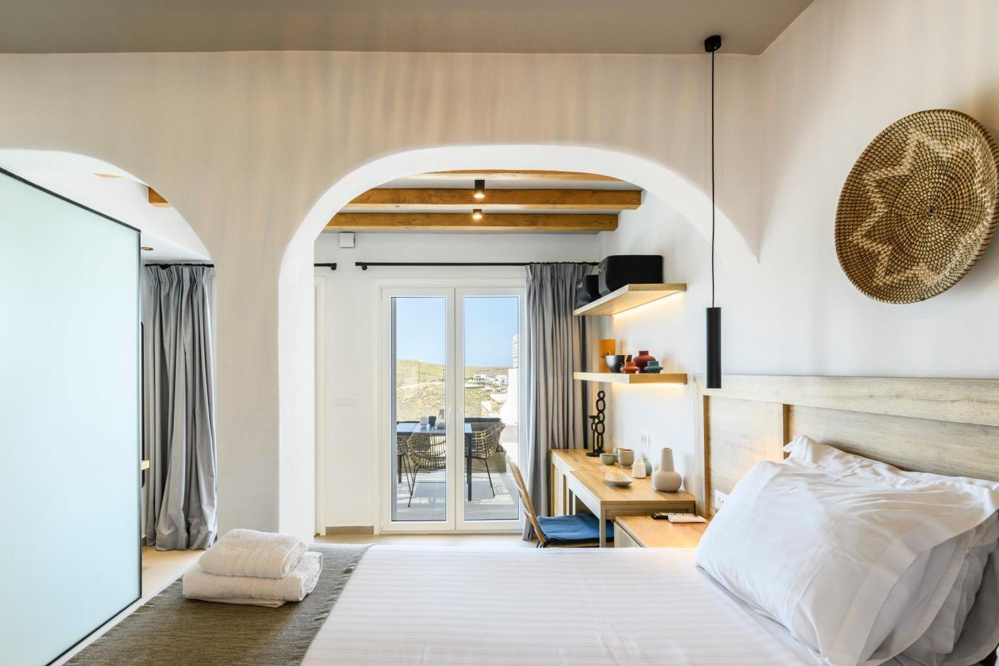 The Mykonist Merchia Beach Villas & Suites Eksteriør billede