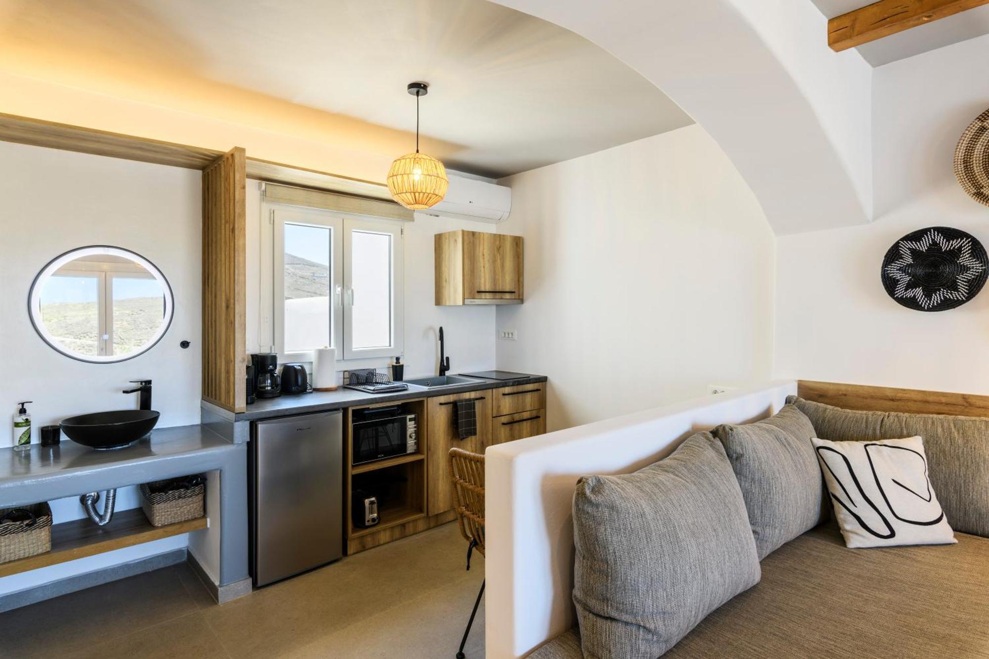 The Mykonist Merchia Beach Villas & Suites Eksteriør billede