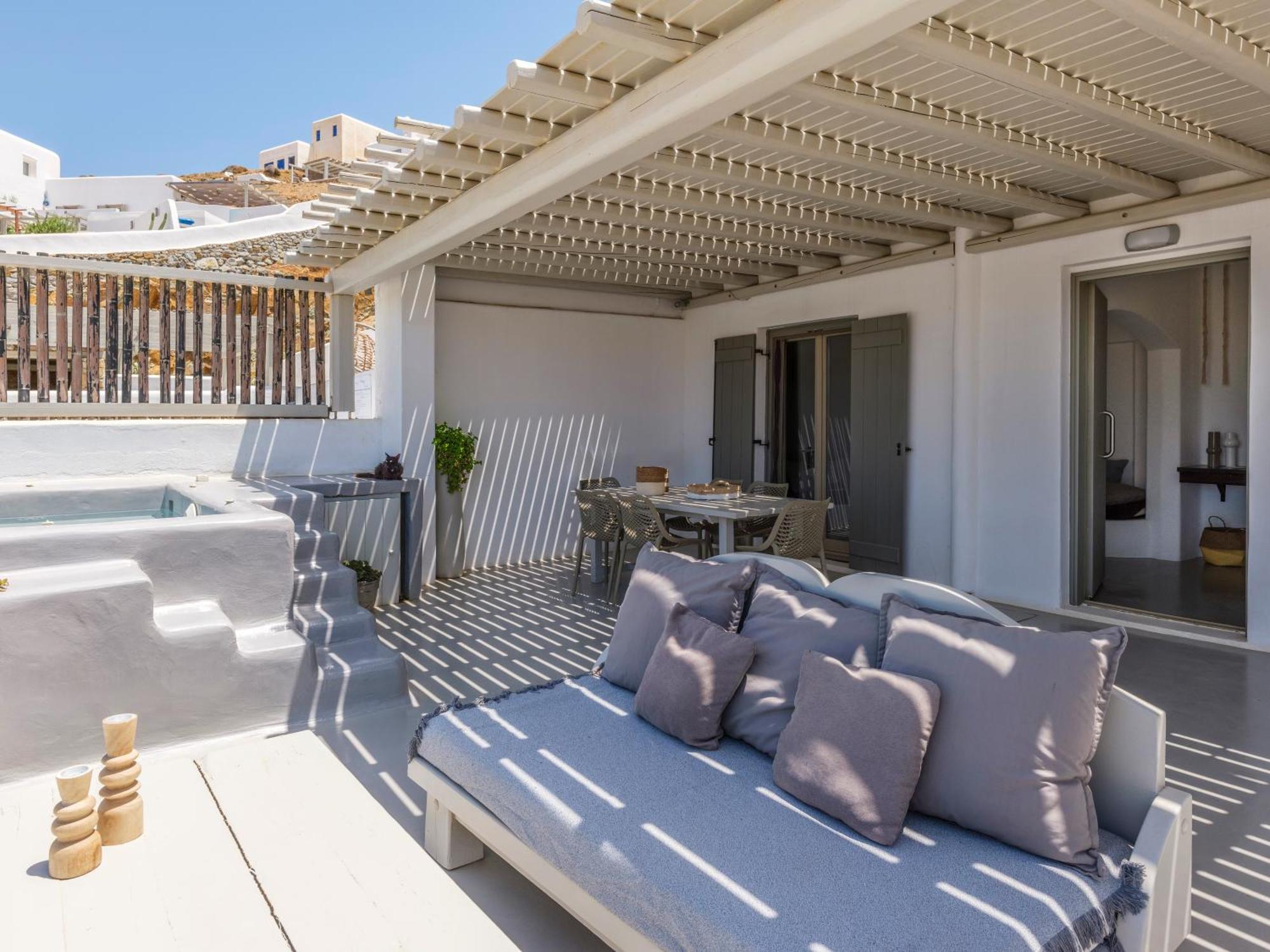 The Mykonist Merchia Beach Villas & Suites Eksteriør billede