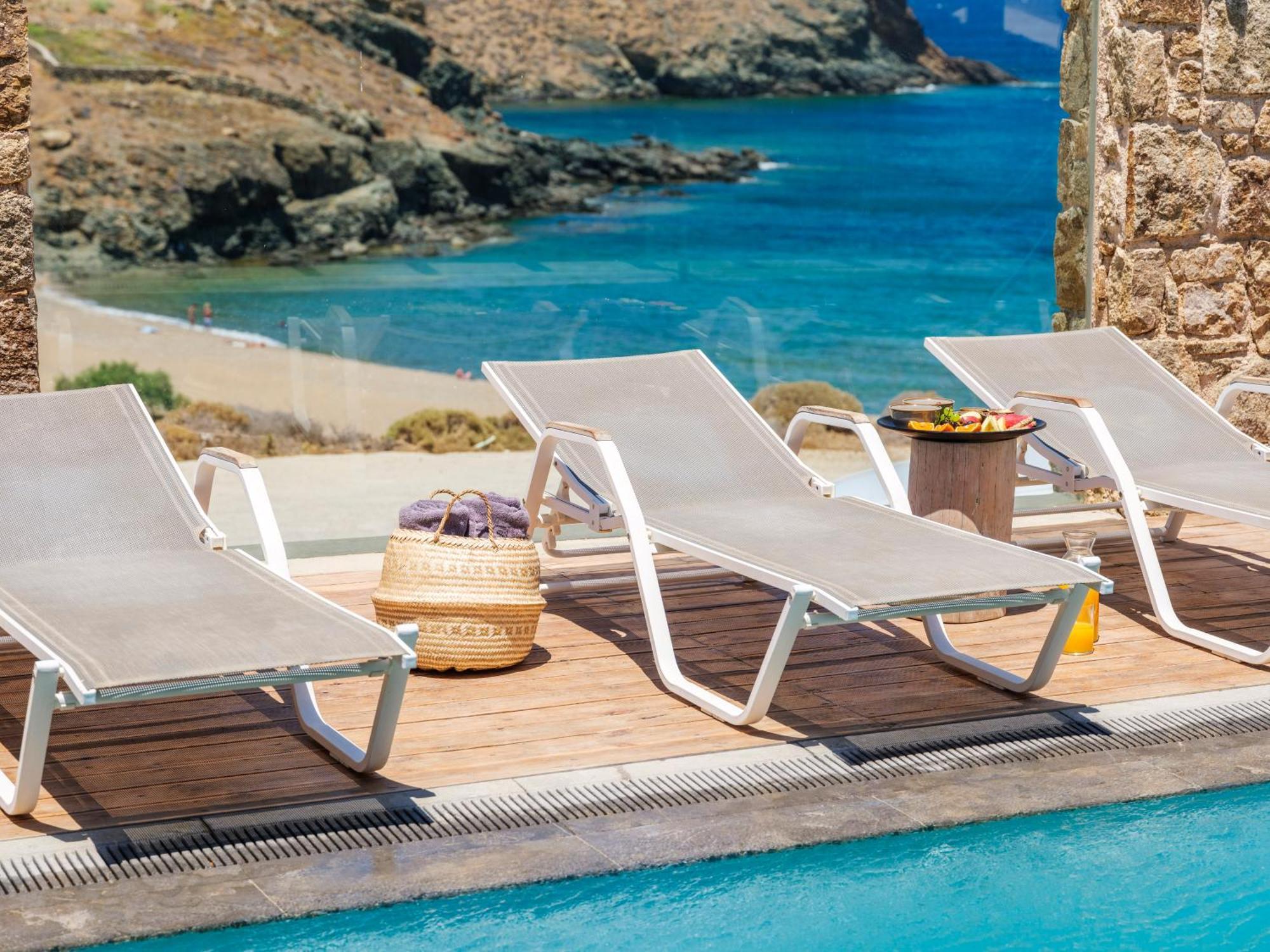 The Mykonist Merchia Beach Villas & Suites Eksteriør billede